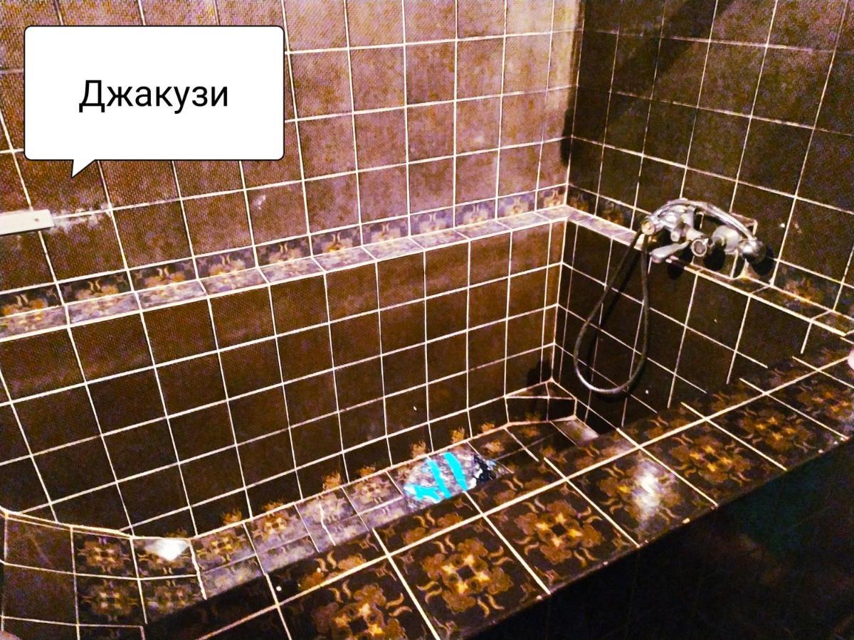 Apartment On Oktyabrskaya 105 Babrujsk Eksteriør billede
